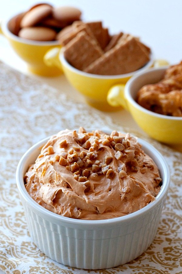 Butterscotch Toffee Cheesecake Dip – Quick & Easy Snacks