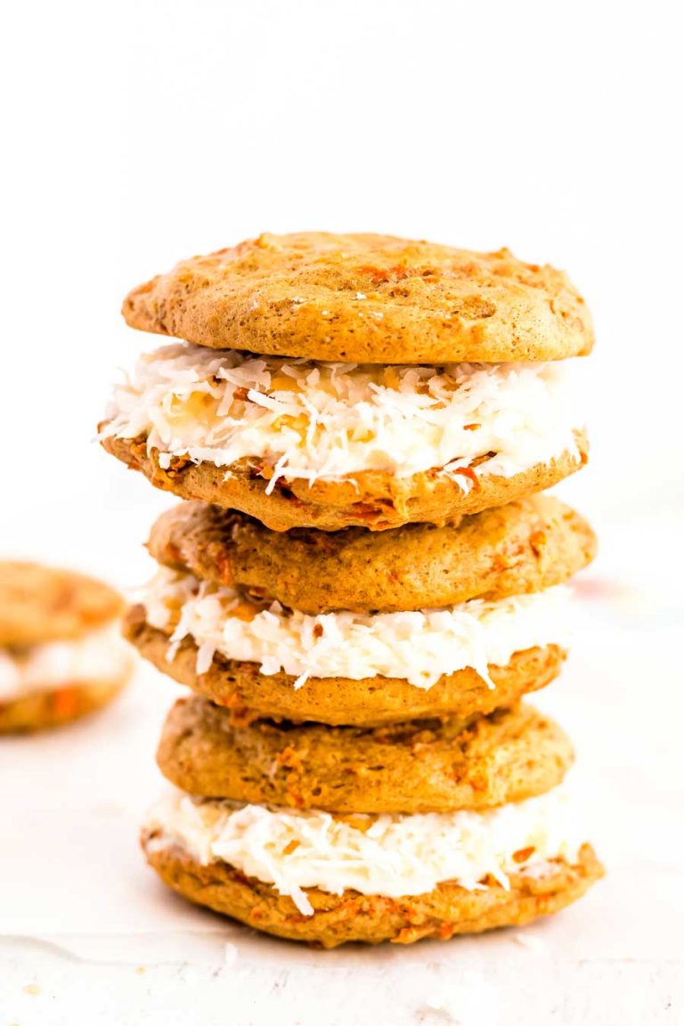 How to Make Carrot Cake Whoopie Pies