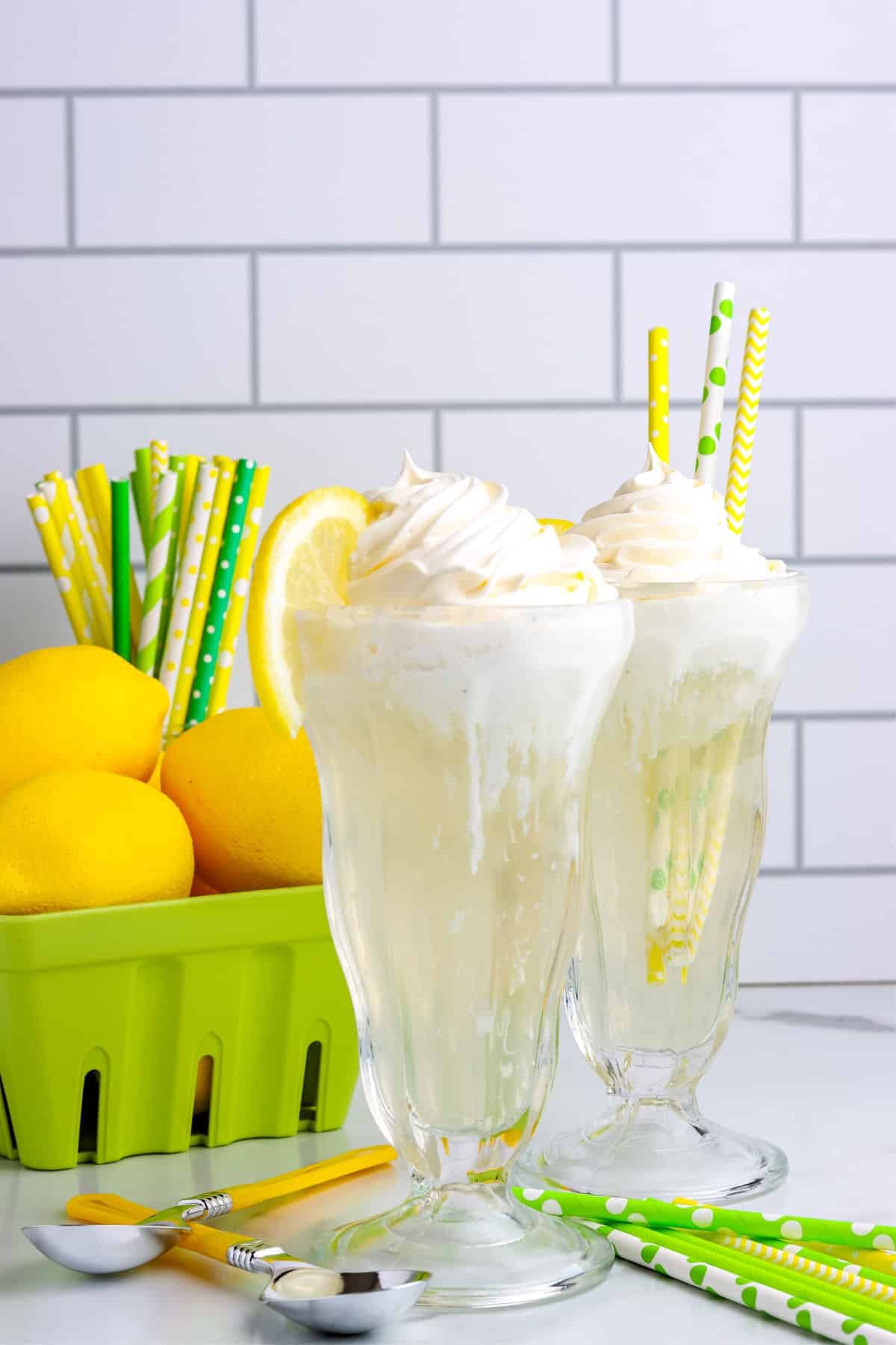 Two glasses of the finished Lemonade Float recipe.
