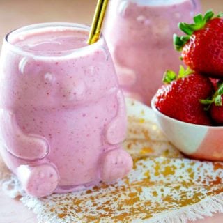 Quick and Easy Strawberry Smoothie
