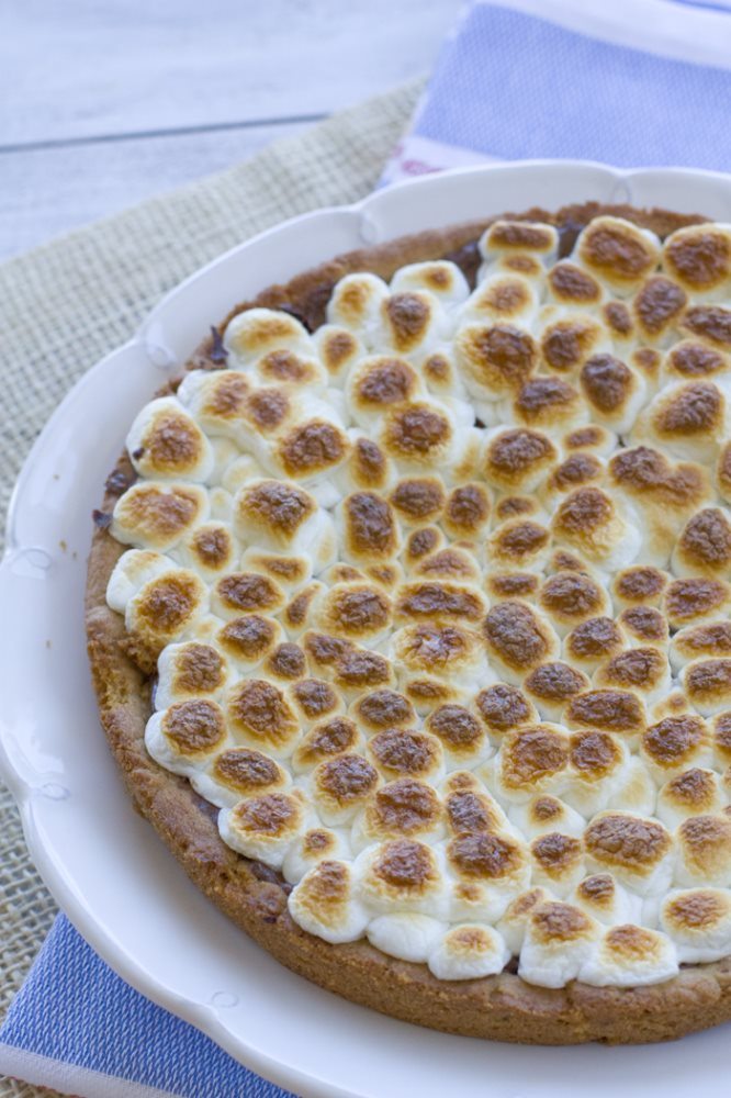 Easy S\'mores cookie pizza on a plate