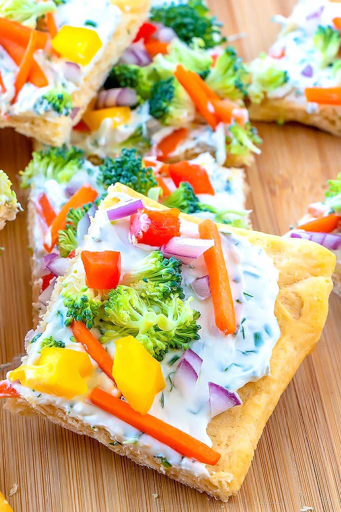 Simple Crescent Roll Pizza Appetizer • Food Folks and Fun