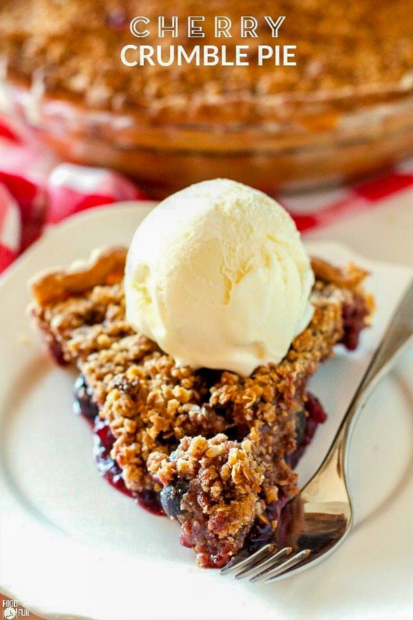 This Cherry Crumble Pie features summer's juiciest cherries covered in a crumble topping of oats, brown sugar, and cinnamon. via @foodfolksandfun