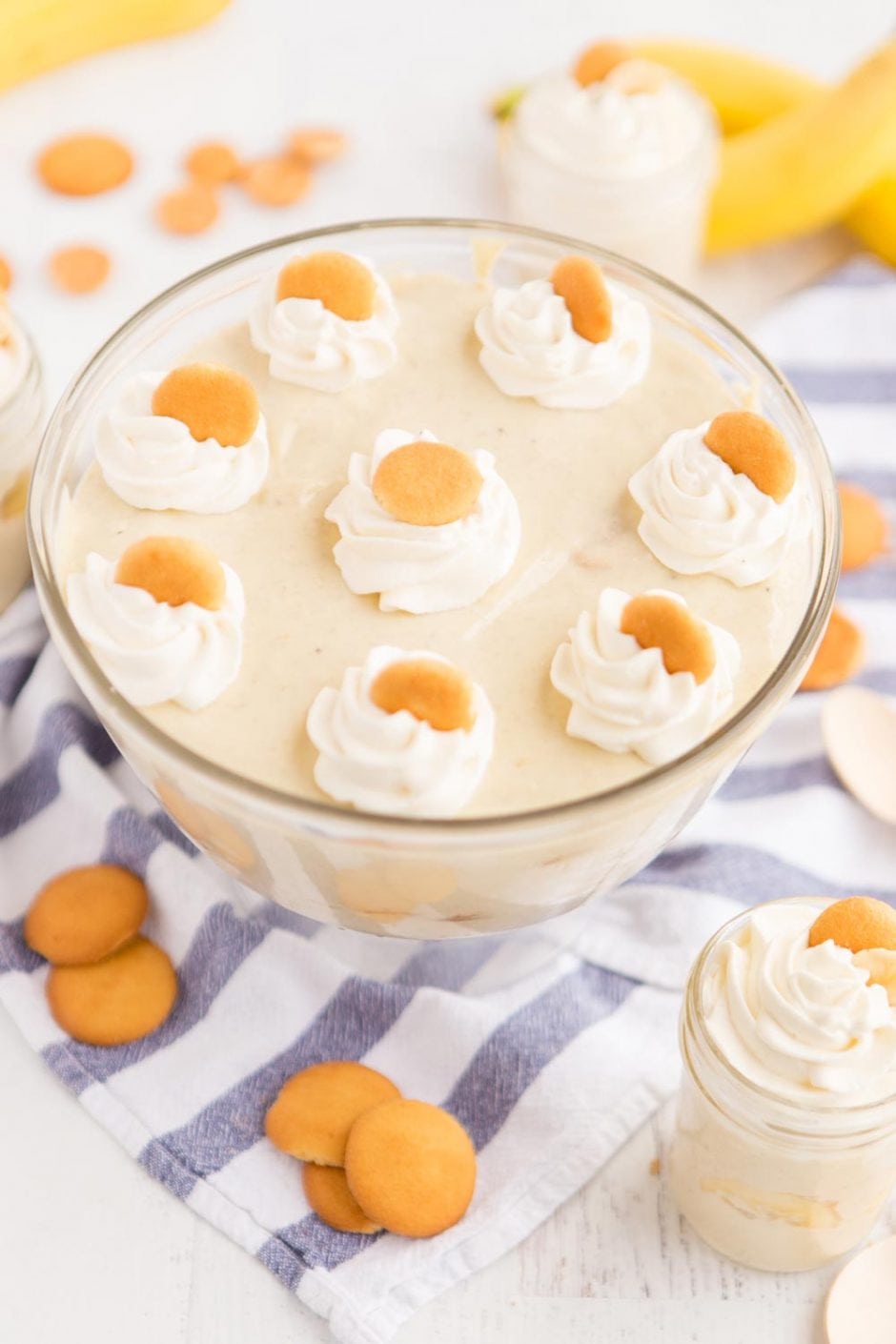 The banana pudding in a clear glass bowl.