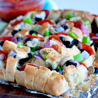 Pizza Pull-Apart Bread on a table