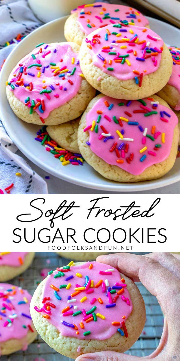 These Copycat Lofthouse Soft Frosted Sugar Cookies are soft, buttery, and addictive. They've gotten rave reviews, and they're SO much better than the original! via @foodfolksandfun