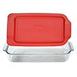 A 9x13 inch pyrex baking dish with lid