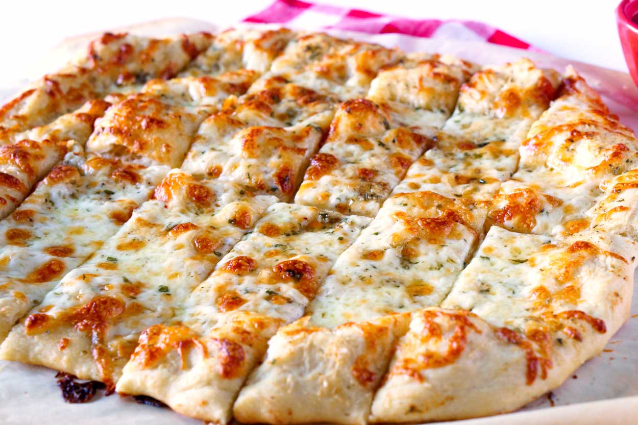 Pizzeria Style Garlic Cheese Breadsticks recipe