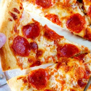 How to make homemade pizza. It's the best pepperoni pizza recipe!