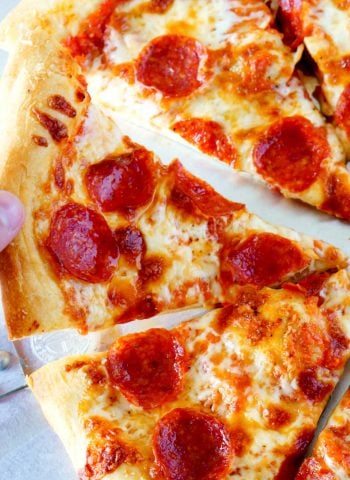 How to make homemade pizza. It's the best pepperoni pizza recipe!