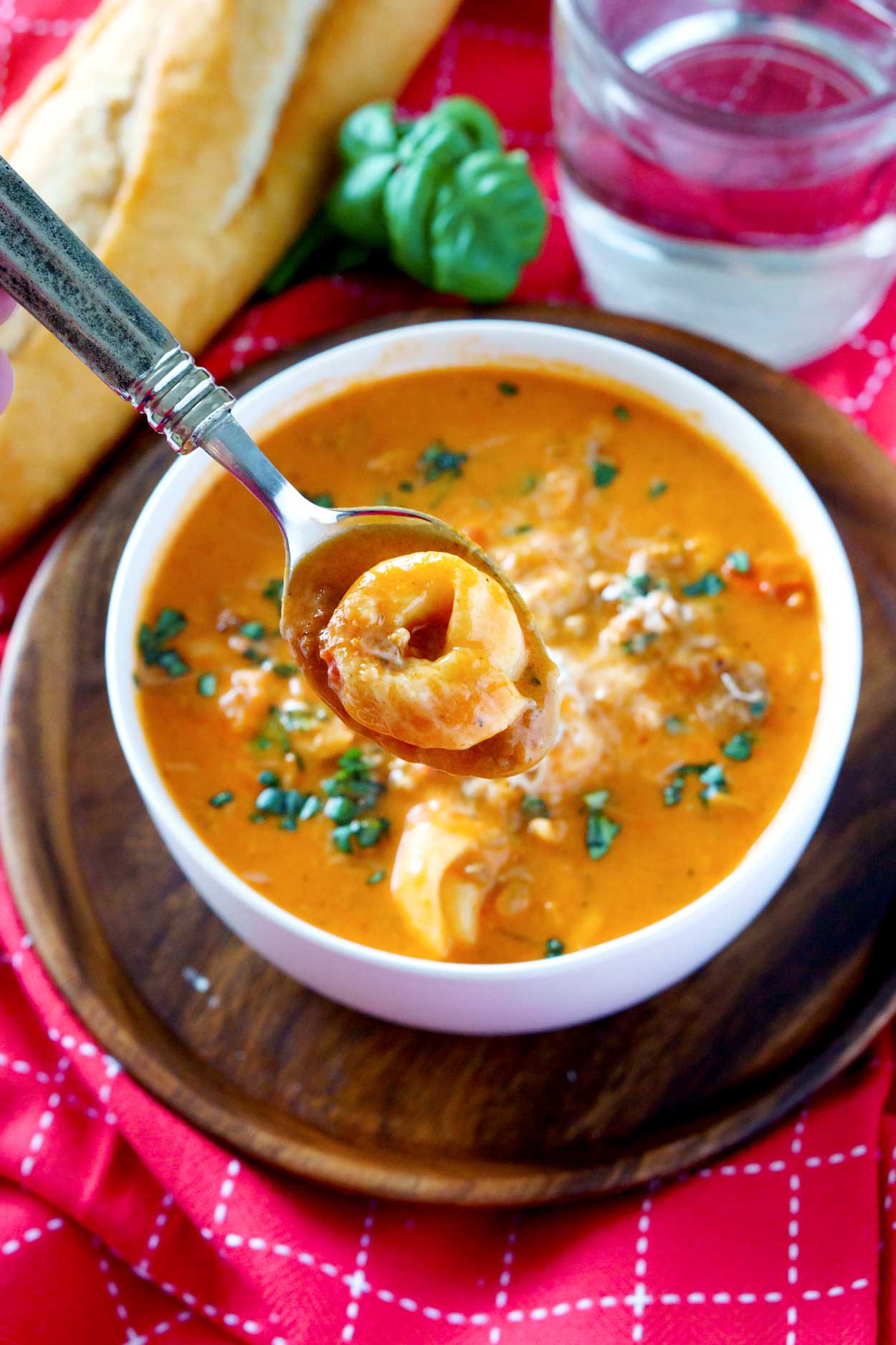 The most delicious Creamy Tomato Tortellini Soup recipe