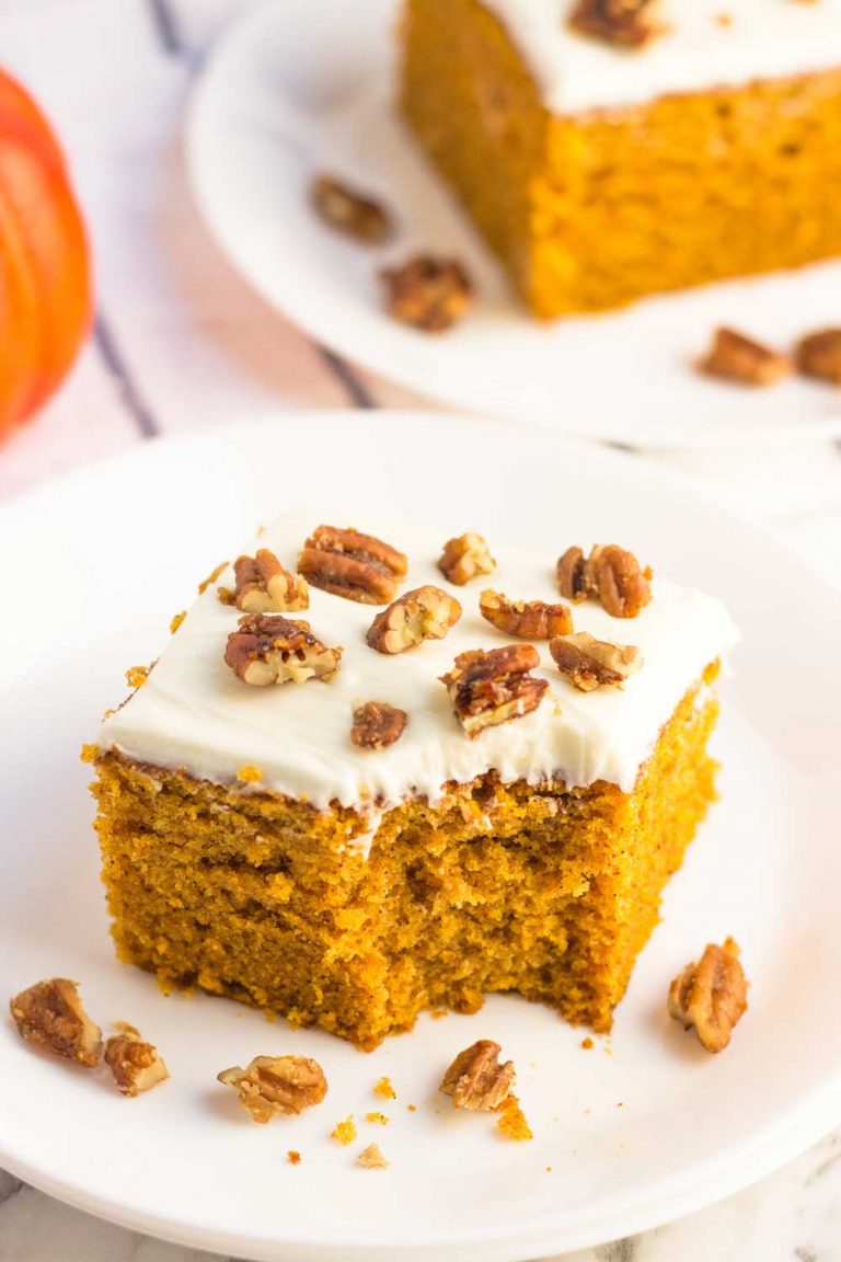 Easy Pumpkin Cake with Cream Cheese Frosting