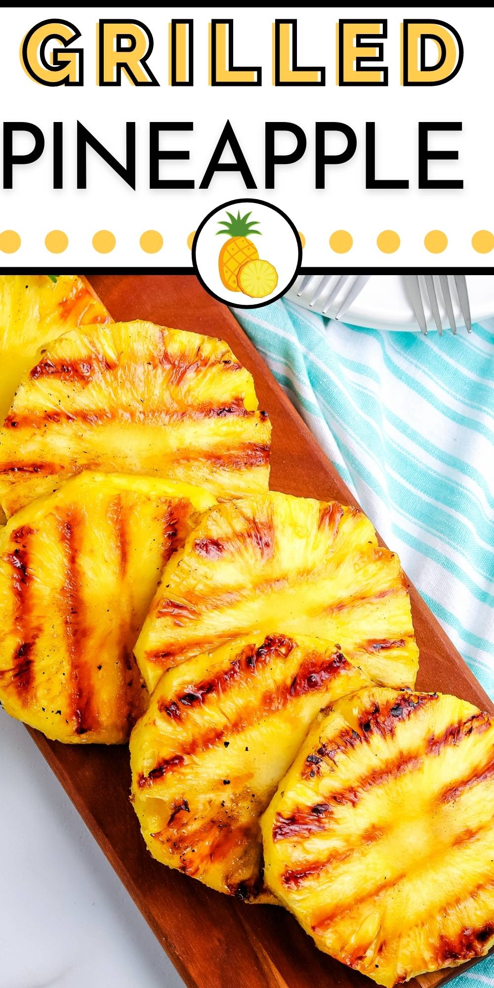 This Grilled Pineapple Recipe with brown sugar and honey screams summer! It’s a great side dish for barbecues and a healthy dessert. via @foodfolksandfun
