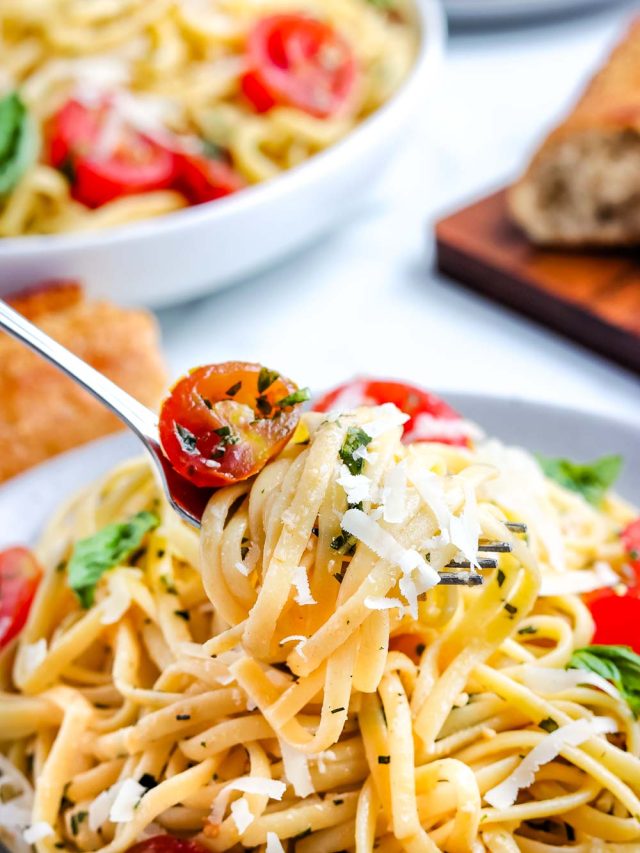 Tomato Basil Pasta – 15 Minute Recipe! Story