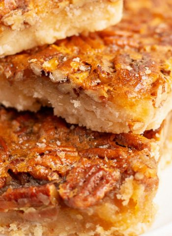 A close up of the inside of a pecan pie bar.