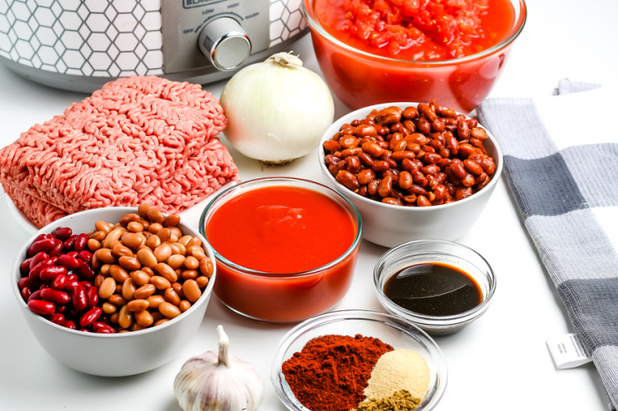 All of the ingredients needed to make easy crockpot chili.