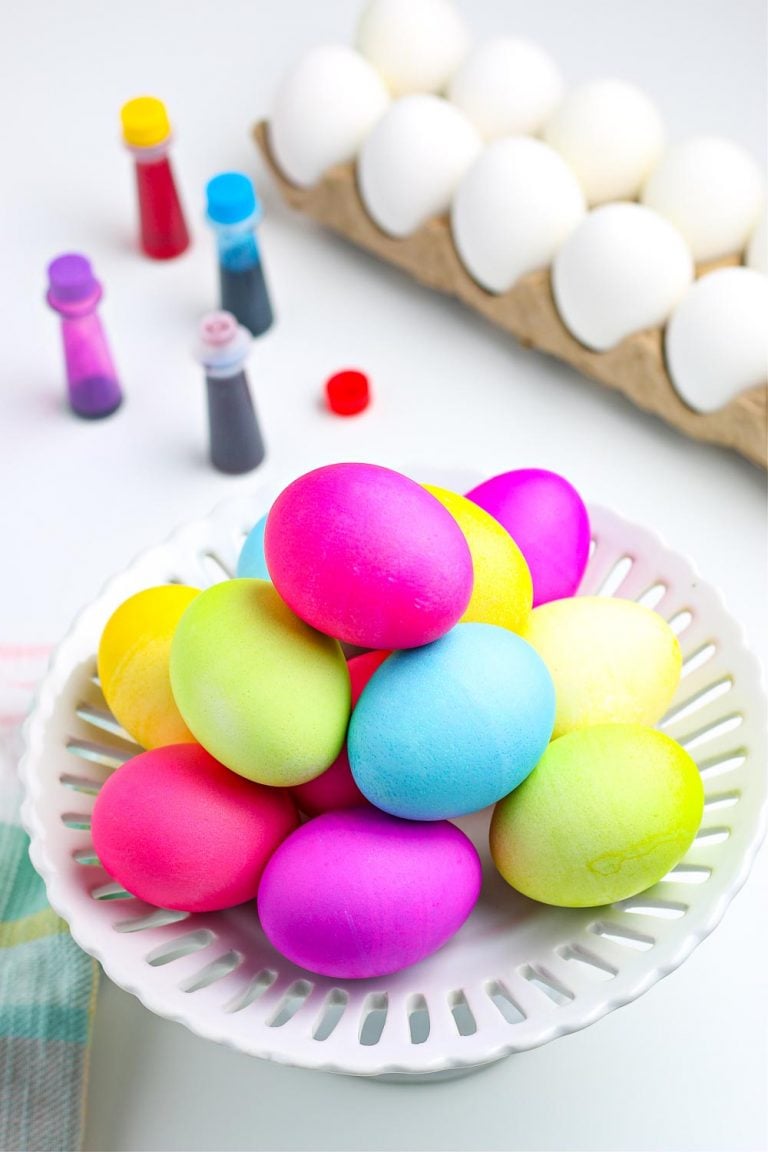 How to Dye Easter Eggs with Food Coloring