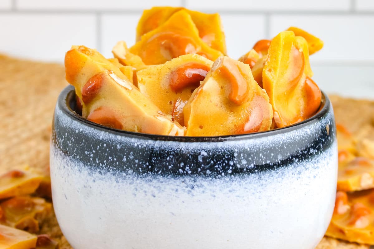 A bowl of this recipe cashew brittle.